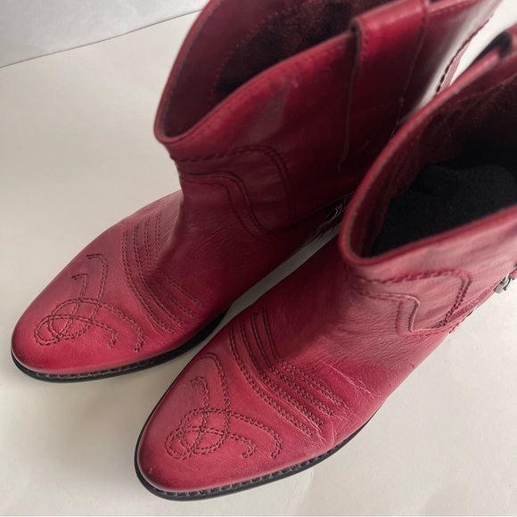 Franco Sarto Women's Red Leather Ankle Boots Vintage size 6.5 - Picture 12 of 13